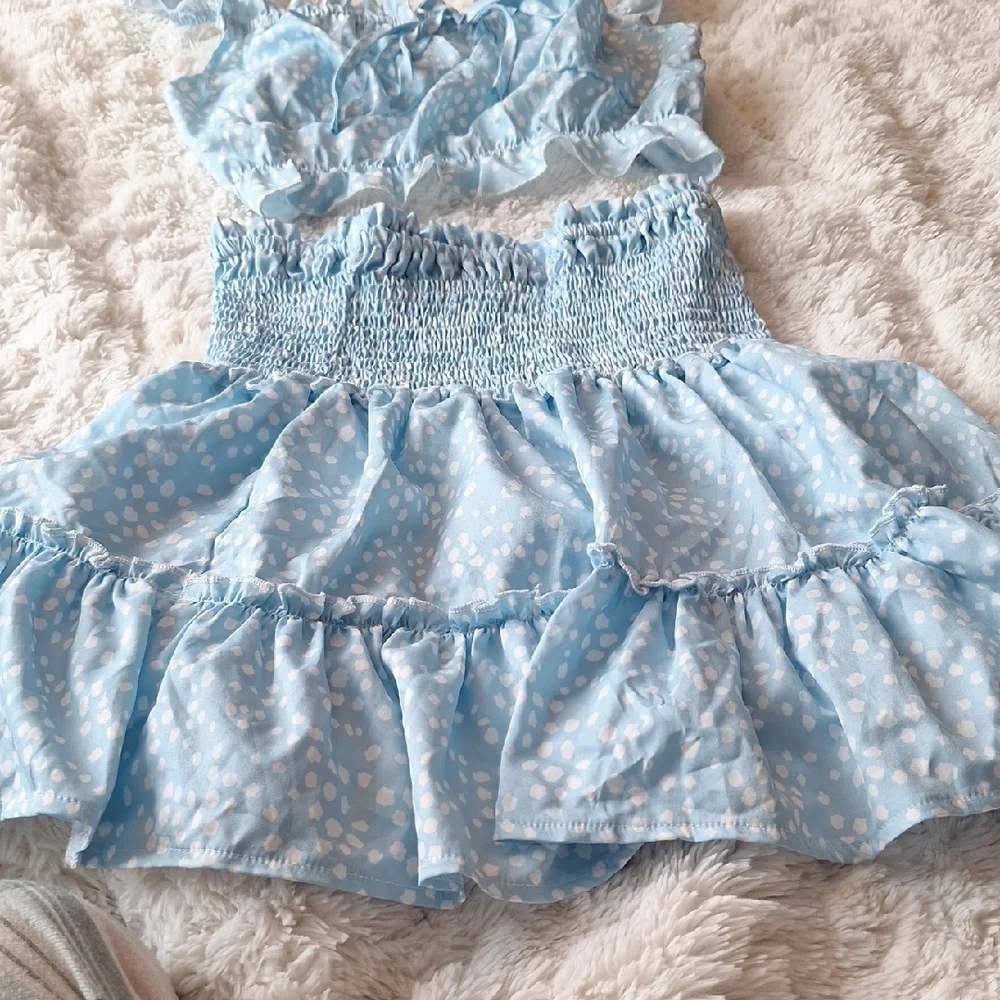 Light Blue Ruffled Two-Piece Set w/ Charming White Pattern BNWOT Size M - Picture 5 of 7